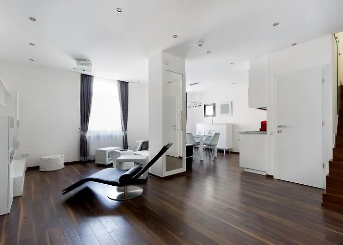 Budapest Central Square 2 Bedrooms Suite - Michaelides Voeroesmarty Square Residences