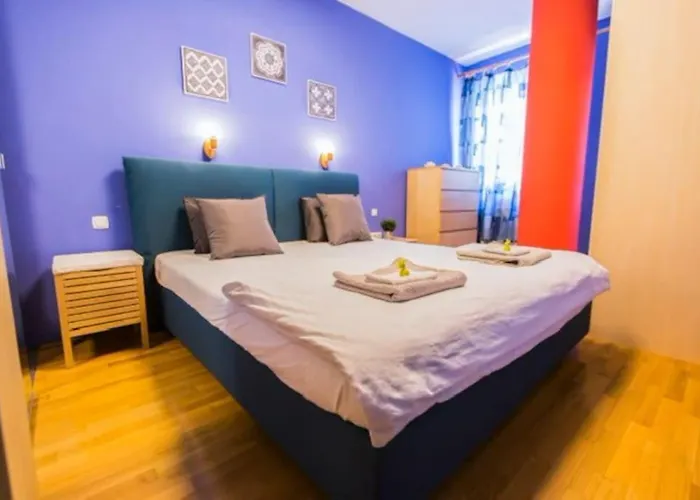 Super Central Modern Home At Gozsdu Passage
