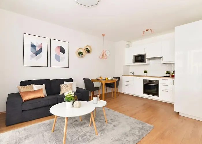 Laurel Bay Apartment