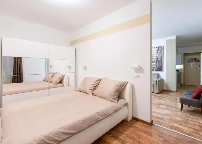 Central Seven Erzsebet Krt