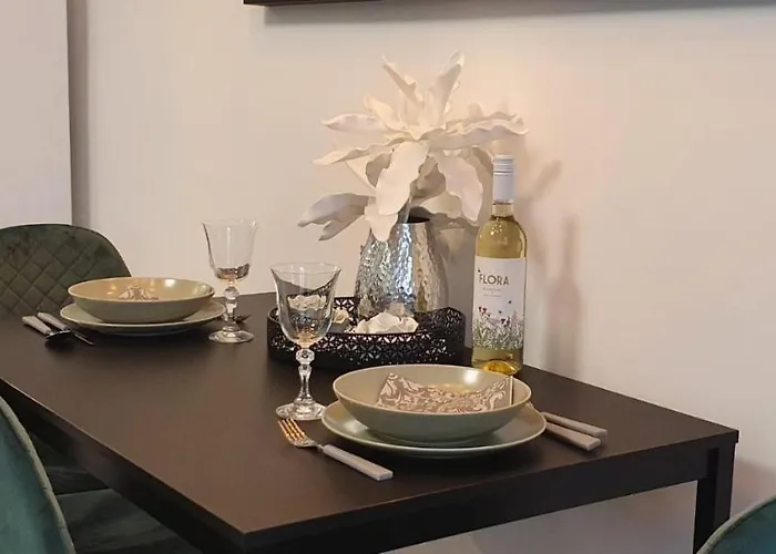 Cs14 Gold Apartment