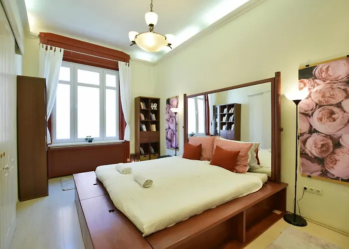 Ultra Central Apartment At Synagogue