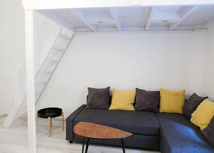 Central 30M2 A/C Apartment, 3 Min From Ny Cafe