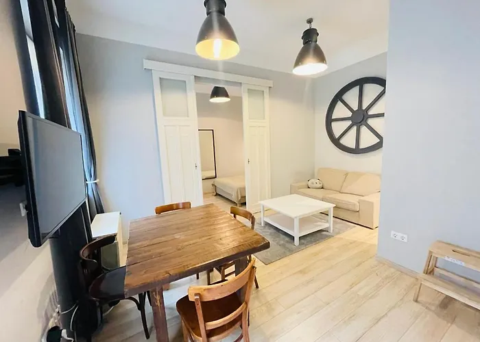 Akacfa Apartment