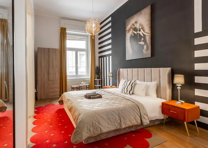 Deluxe Dohany Residence Next To The New York Cafe