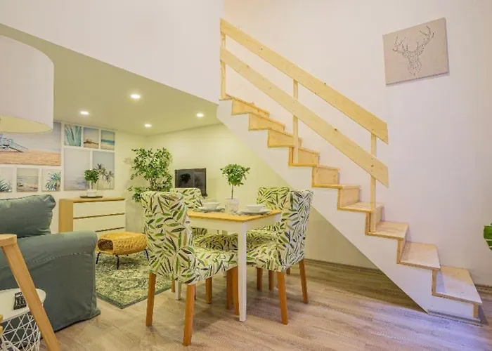 Cosy Flat In Akacfa Str., Aya
