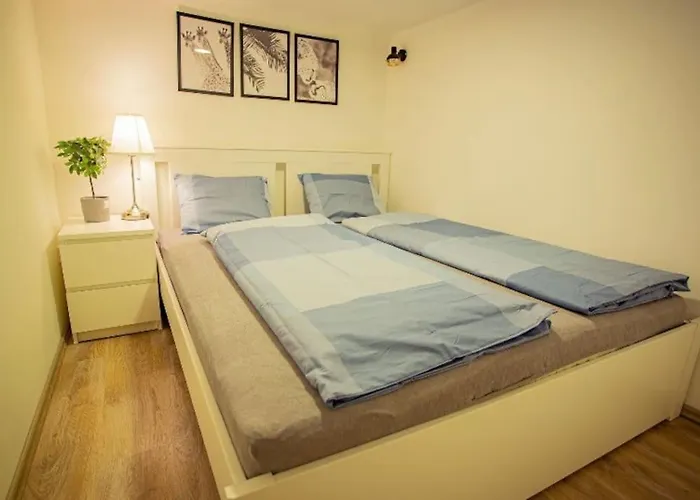 Cosy 2 Bedroom Flat In Akacfa St., Sol