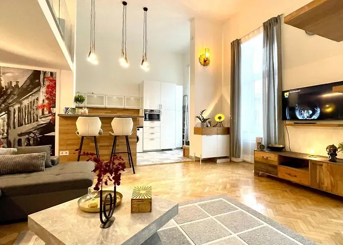 Brand New Sunny Apartment On Andrassy Street