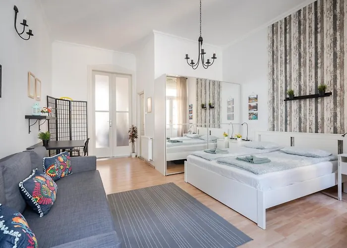 K10 - Kazinczy Street Heritage Suite - Best Location By Bqa