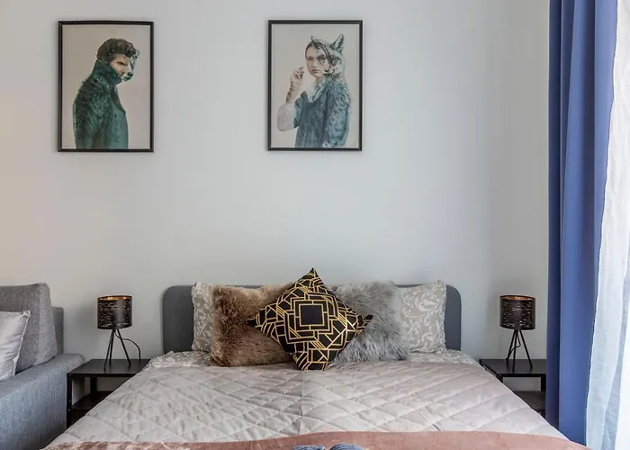 Deluxe Quentin Apartment Next To The Synagogue