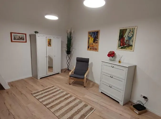 Calm, Artistic Apartment 9Th Distric Central City