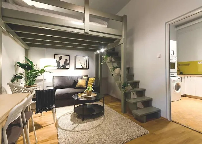 Cozy & Lovely Nest In Budapest Soho