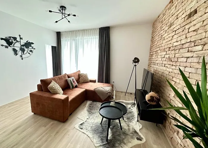 Cityscape Apartment ~ Ac/Indoor Parking/Balcony