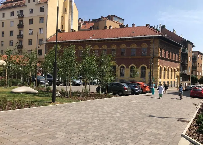 Season Hostel 2