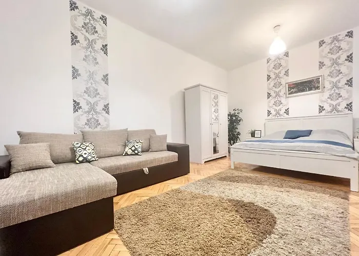 Maison De Fashion Mini
