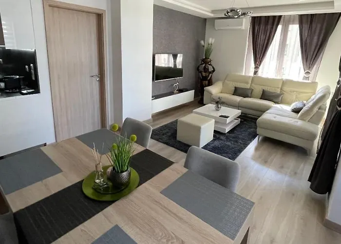 N.Cristian Apartment