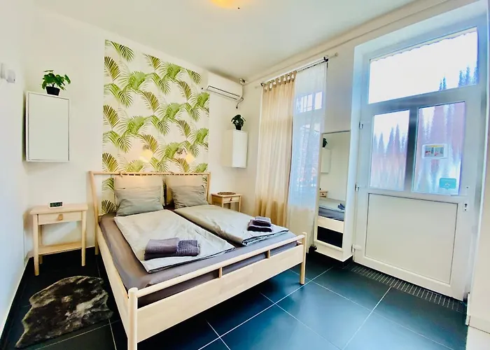 Modern Studio With City Skyline View - Green Skyline