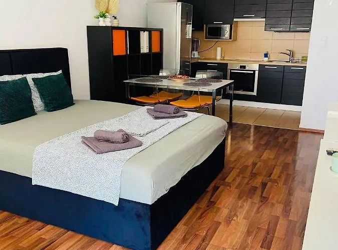 Corvin Boutique Apartment Parking In The Plaza