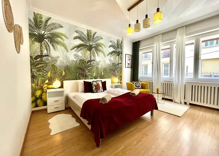 Riverside Panoramic Apartment