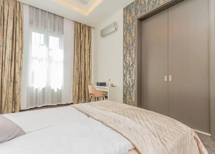 The Opulent Oasis By Newave Apartments