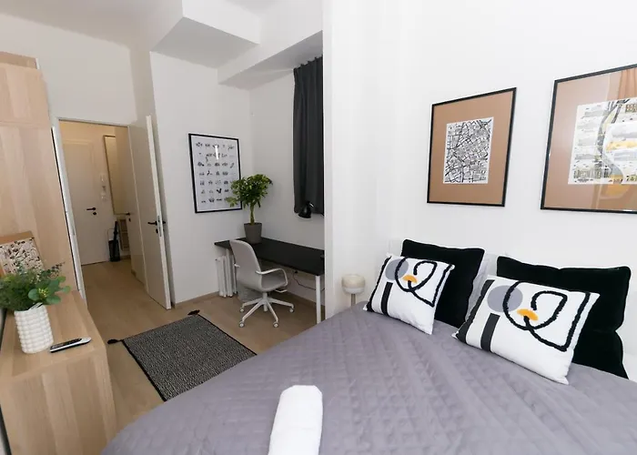 Madach Fox Apartment