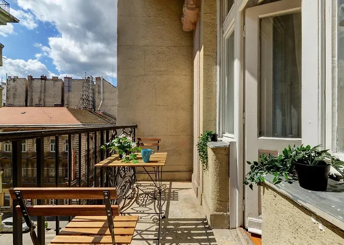 Akacfa 7 City Center Beautiful Apartment