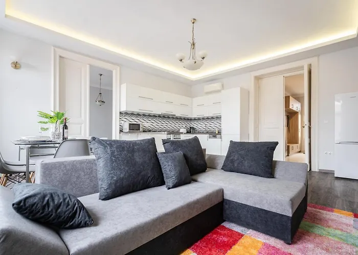 Szentkiralyi Apartman 2