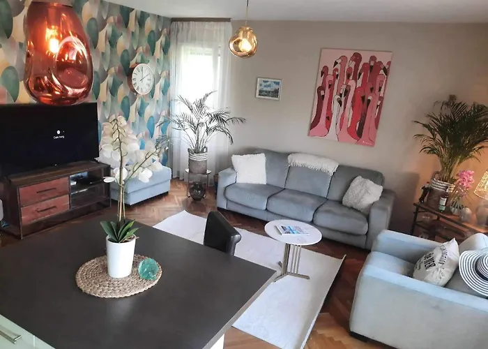 Luxury Suny Flat With Excellent Location