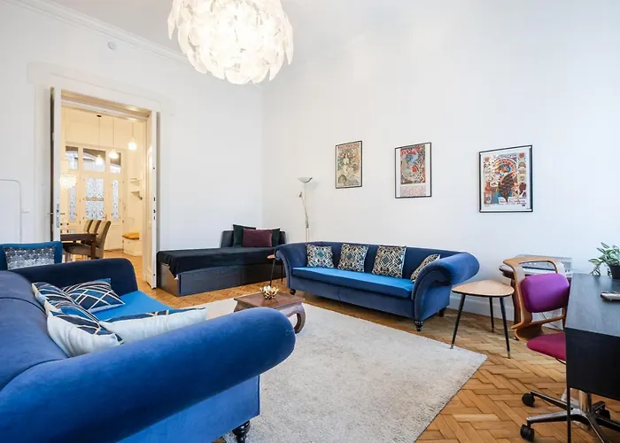 Court Crossing Apartment