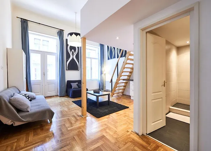 Large Apartment For Groups City Center Dist. VII