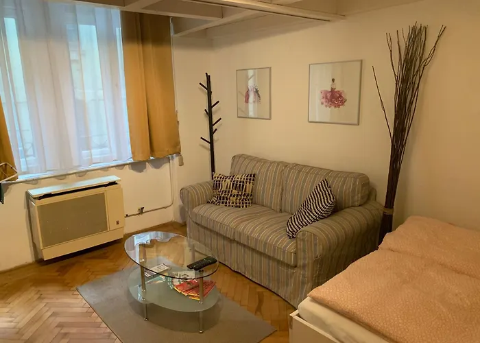 New Astoria Apartment