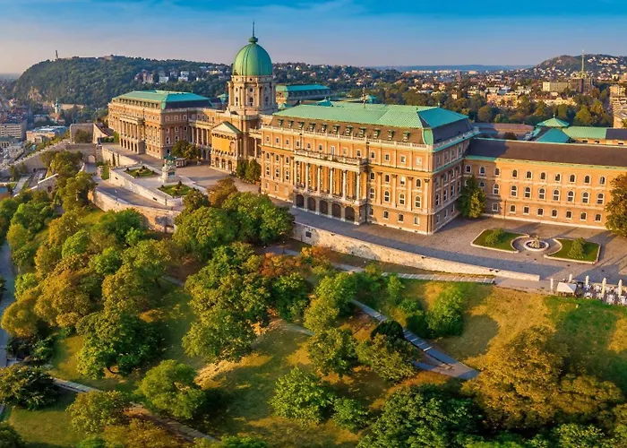 Spacious Premium Apartment By Buda Castle District