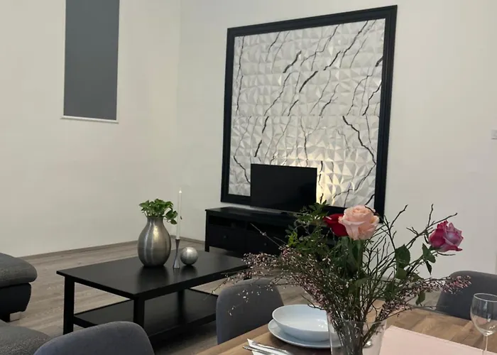 E 37 Downtown Apartments Whit Garage Opcional