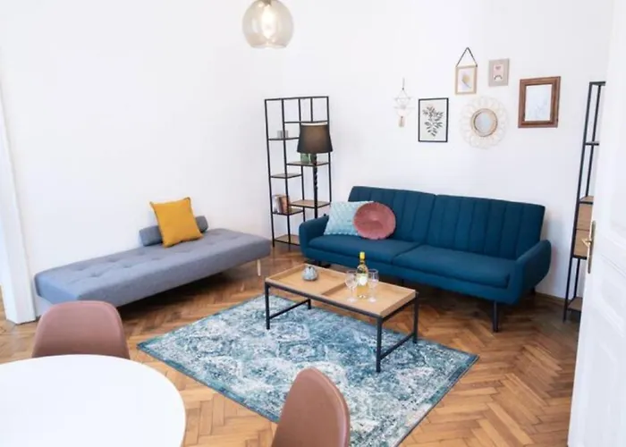 Basilica Downtown Apartment