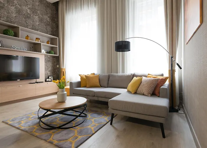 Colton Budapest Paulay Apartments