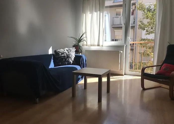 Perfect Family-Friendly Midtown Apt+French Balcony