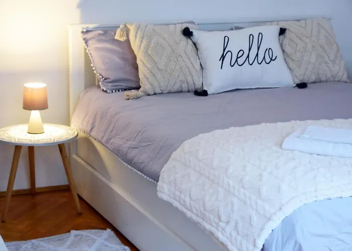 Hi!5 Spacious Apartment Budapest Palotanegyed