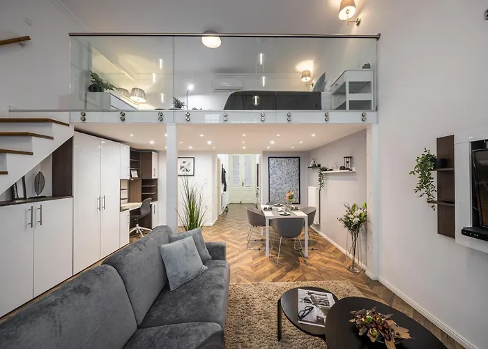 Riverside Suite