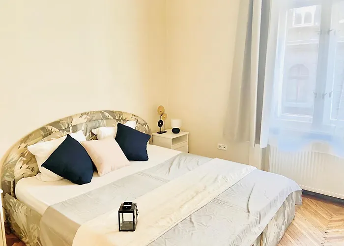 Hogyes Endre Apartment