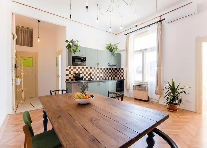 After Eight Apartment