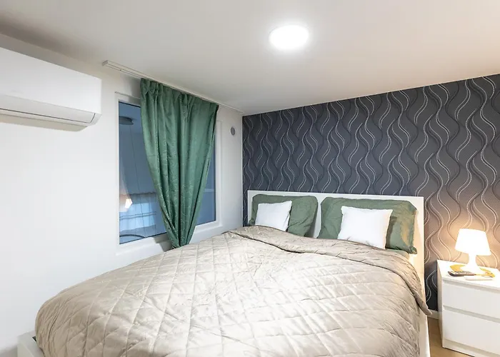Dob Street Residence