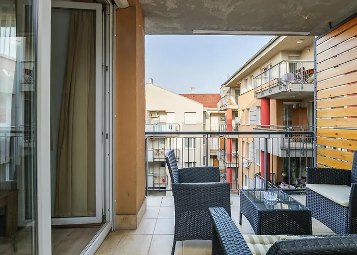 Akacfa Centrum Apartment - Cosy Home