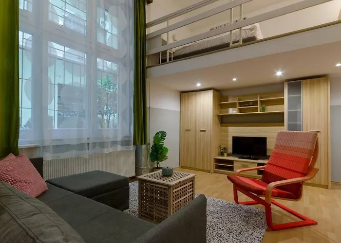 De Lux Studio Apartment In Historical Quarters