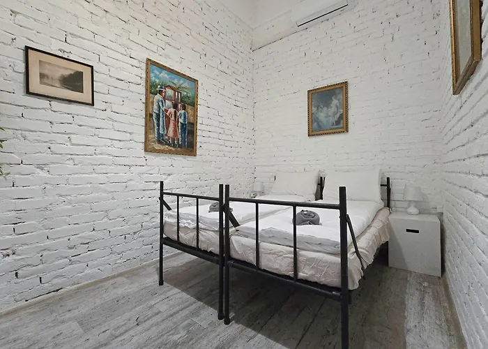 Wolf Apartment With Terrace