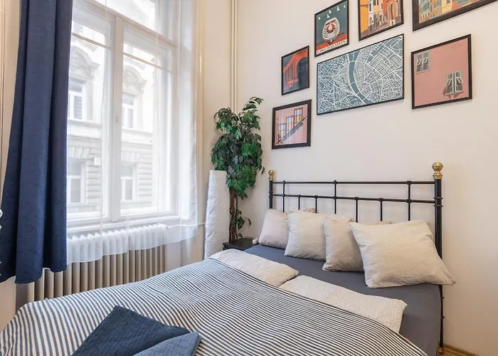 Gellerico Rooms At Rakoczi Square