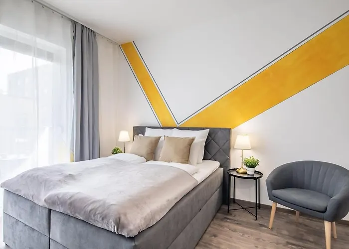 Modern Comfy Stay Next To The River