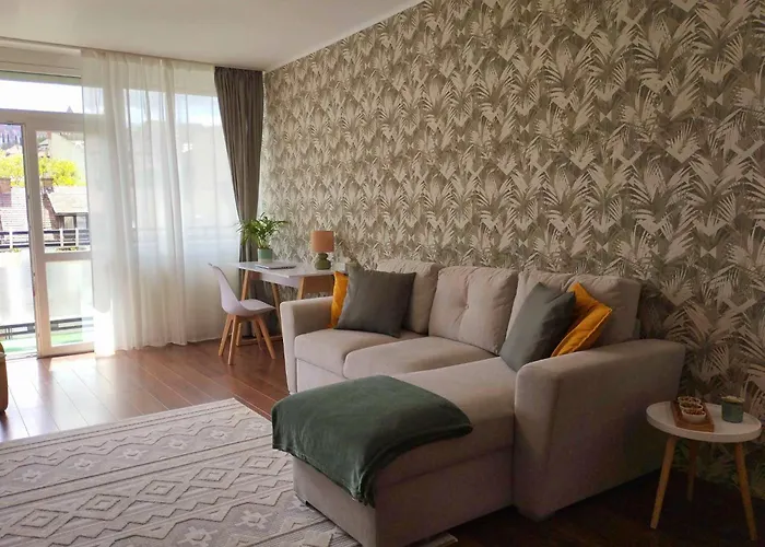 Andrew\'S Castle View Apartment