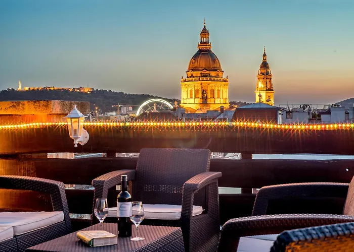 Opera Panoramic Penthouse Suite