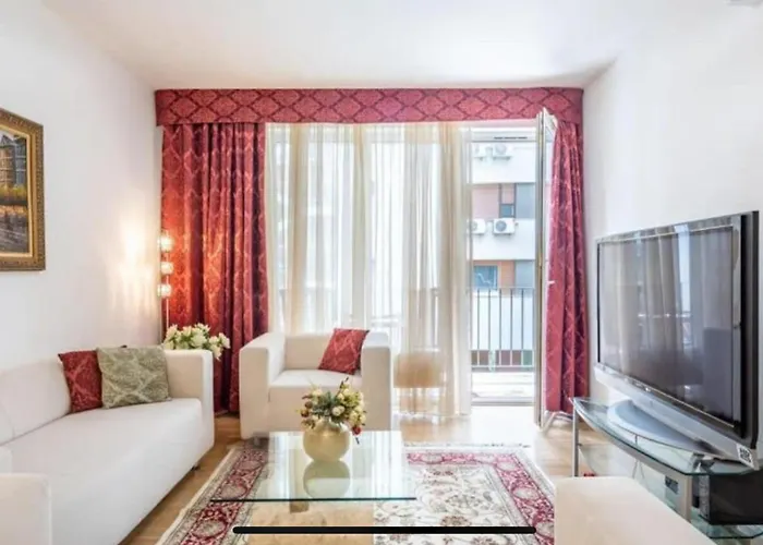 Buda Gem Apartment With Parking