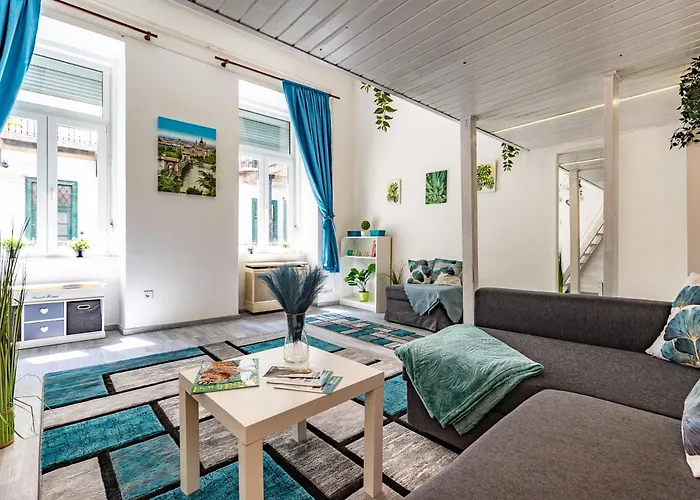 Corvin City Centre Apartment